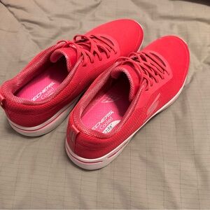 Skechers GOWALK Arch Fit Washable Bungee Women’s Sneakers Size 12M Comfort